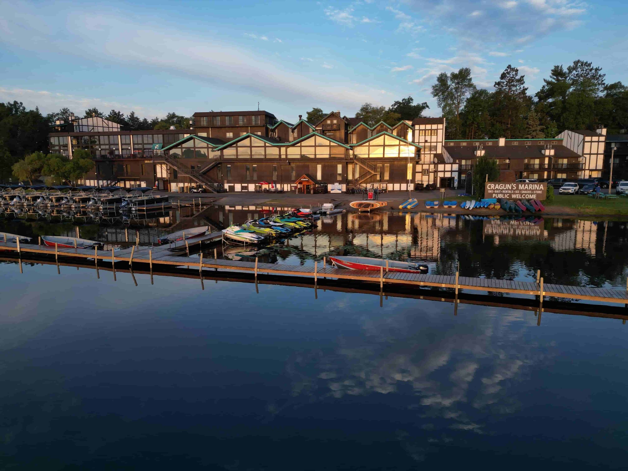 Cragun's Resort marina